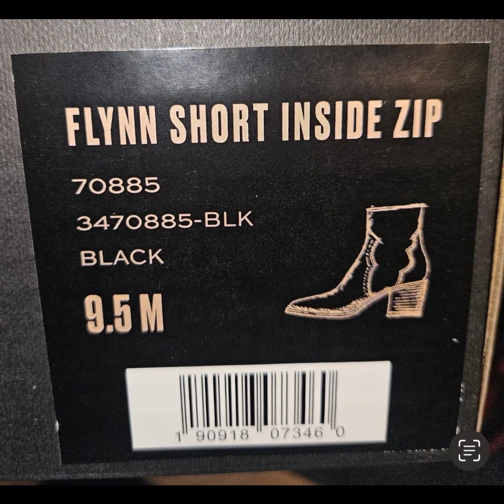 Like New Frye Flynn Short Inside Zip in black size 9.5 - Picture 2 of 2